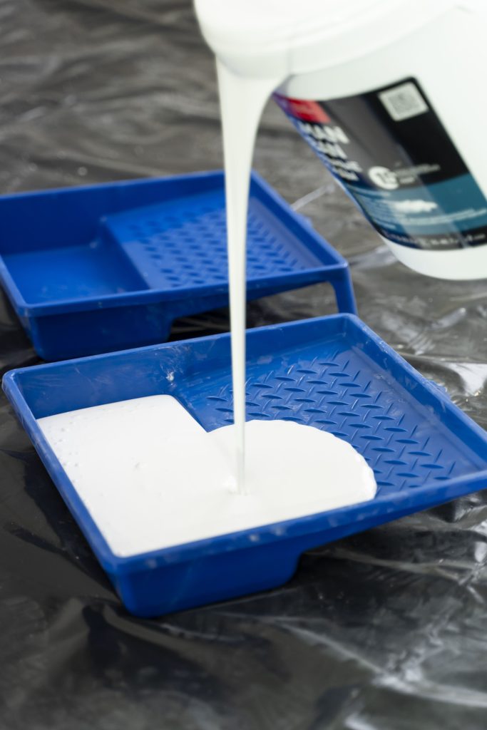 Cellpoly laboratuvarında endüstriyel yapıştırıcılar için uygulanan ileri seviye mukavemet ve kalite testi.